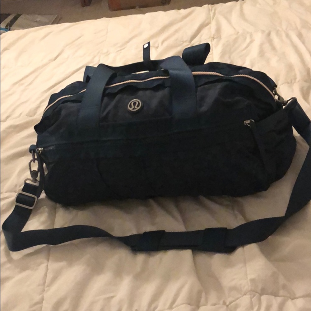 COPY - Lululemon yoga gym bag